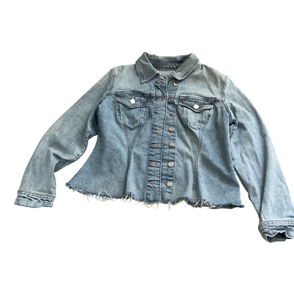 Maurices Women‎ Light Wash Raw Hem Peplum Denim Trucker Jacket Blue Size Medium